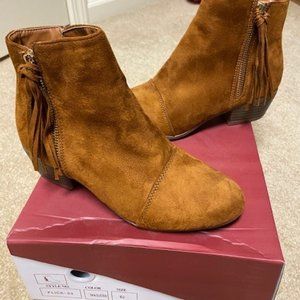 NIB Nature Breeze Flick Tan Suede Zip Bootie Sz6.5